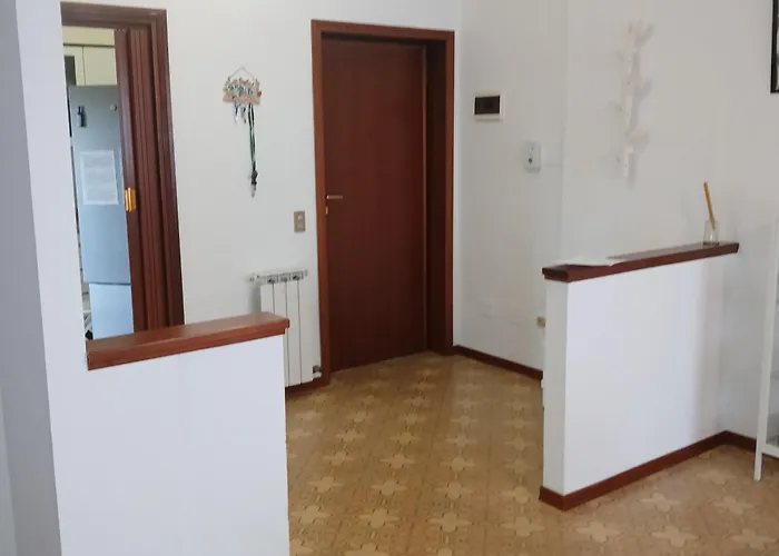 Grande E Luminoso Apartamento *