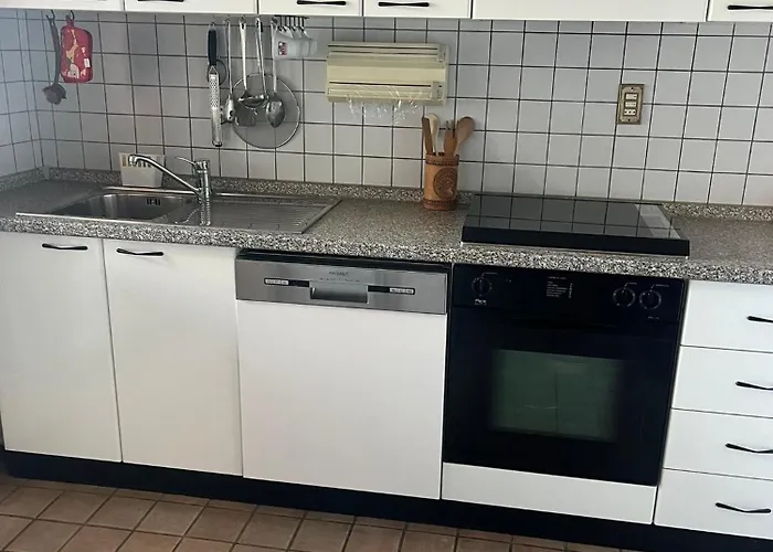 Grande E Luminoso Apartamento